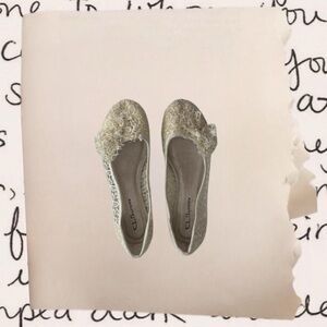 cream lace bow accent ballet flats